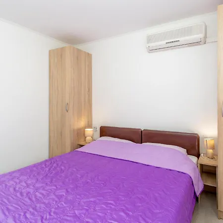 Nice Apartment In Omisalj With Wifi Exterior photo