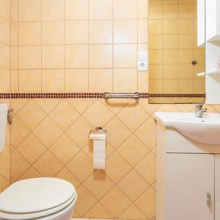 Nice Apartment In Omisalj With Wifi Exterior photo