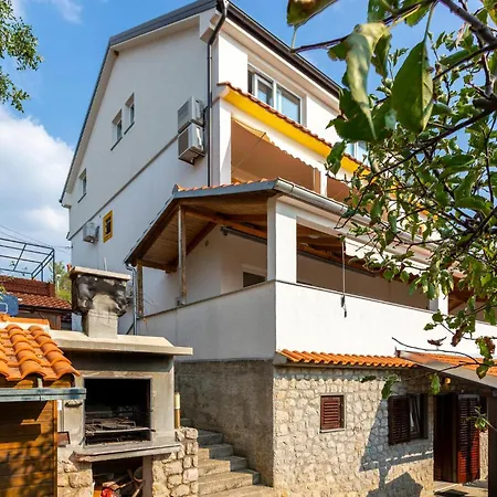 Nice Apartment In Omisalj With Wifi Exterior photo