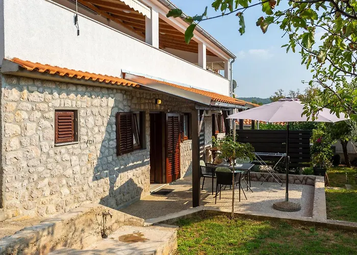 Nice Apartment In Omisalj With Wifi